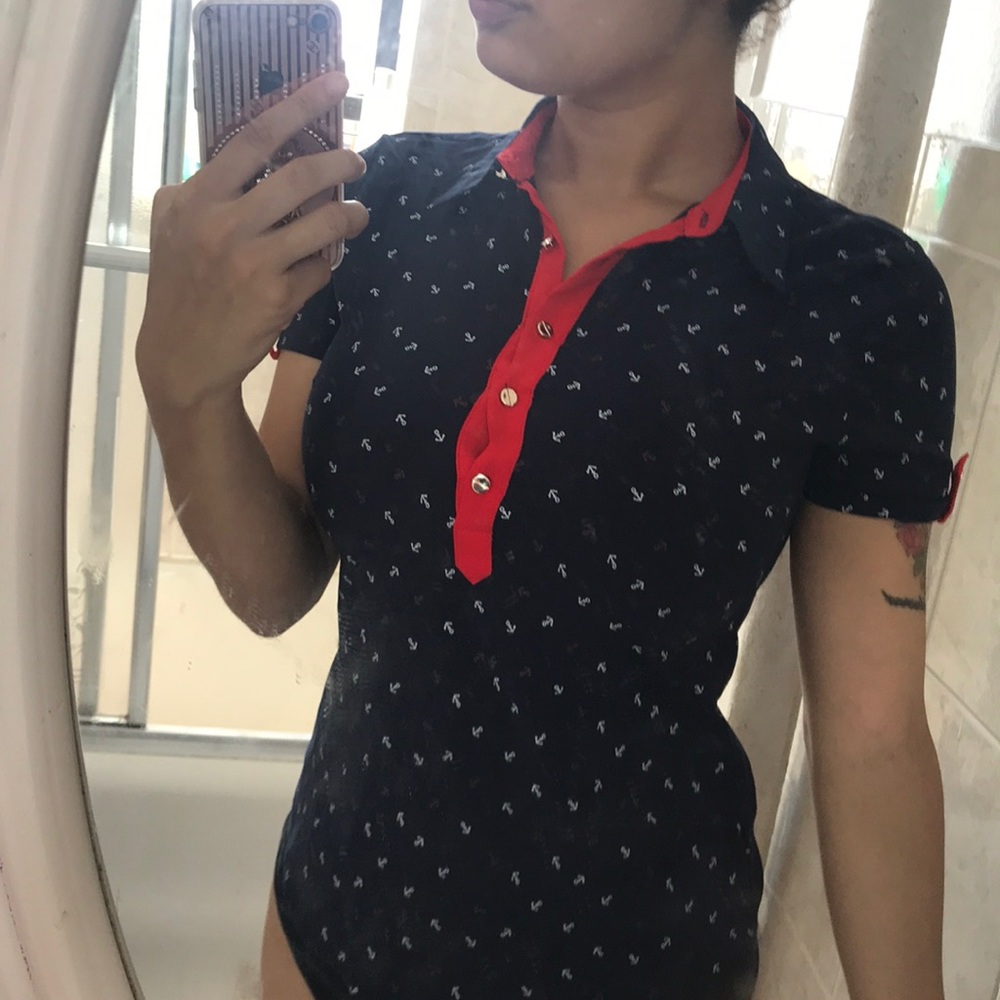 Anchor Button up